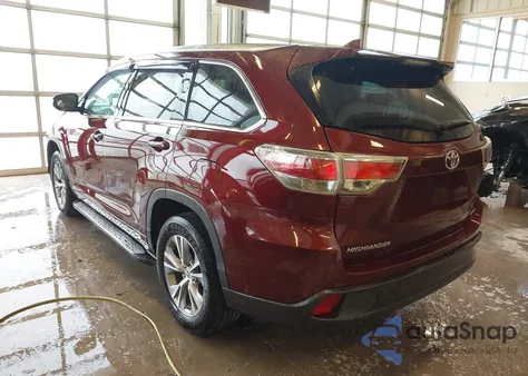 2015 Toyota Highlander Xle V6 из США, поврежденный, VIN 5TDKKRFH1FS045071